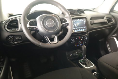 Used 2023 Jeep Renegade Latitude image 2