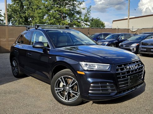 Used 2020 Audi Q5 e Premium w/ Convenience Package image 1