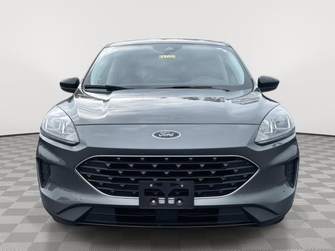 Used 2022 Ford Escape SE w/ SE Sport Appearance Package image 2