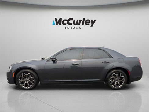 Used 2018 Chrysler 300 S w/ 300S Premium Group image 2