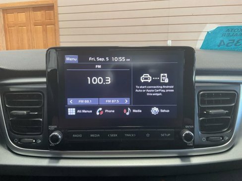 Used 2023 Kia Rio S image 13