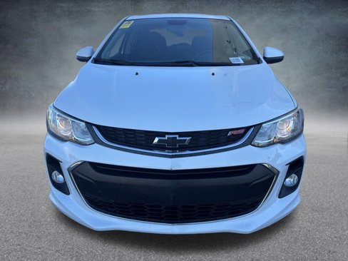 Used 2018 Chevrolet Sonic LT w/ Convenience Package image 2