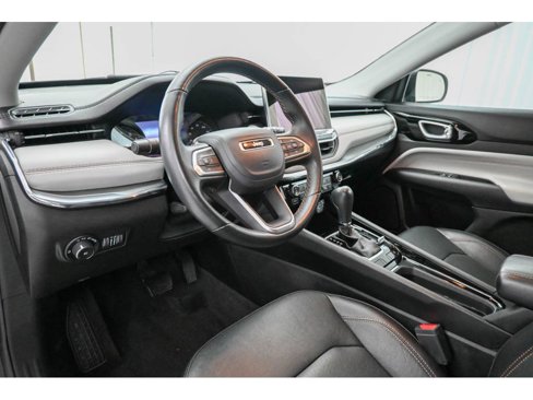 Used 2022 Jeep Compass Limited image 10