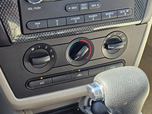 Used 2009 Ford Fusion SE image 25