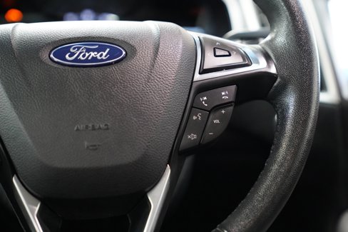 Used 2020 Ford Edge SEL image 20