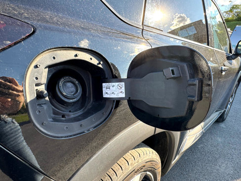 Used 2022 Nissan Rogue SL w/ SL Premium Package image 25