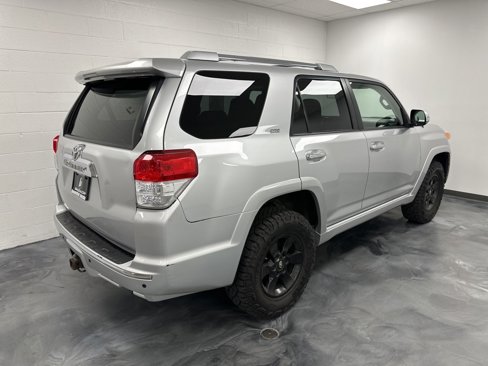 Used 2010 Toyota 4Runner SR5 image 6