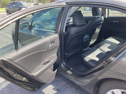 Used 2014 Honda Accord EX-L image 19