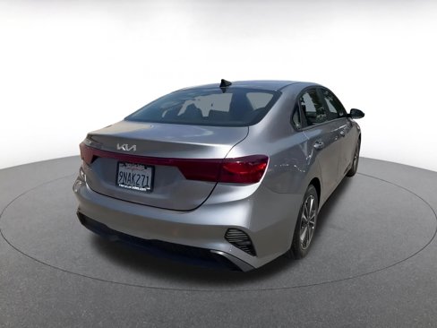 Used 2024 Kia Forte LXS image 14