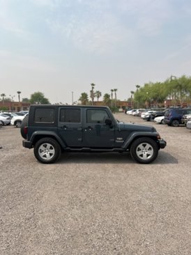 Used 2008 Jeep Wrangler Unlimited Sahara w/ Trailer Tow Group image 4