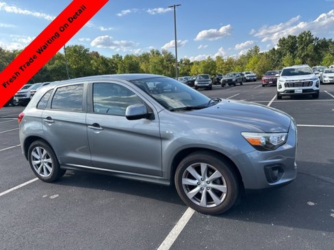 Used 2013 Mitsubishi Outlander Sport ES image 2