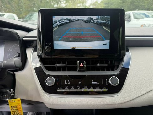 Used 2024 Toyota Corolla LE image 6