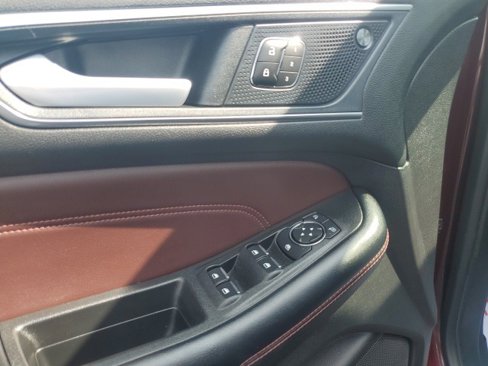 Certified 2022 Ford Edge Titanium w/ Equipment Group 301A image 22