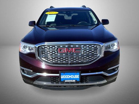 Used 2017 GMC Acadia Denali w/ Technology Package image 2