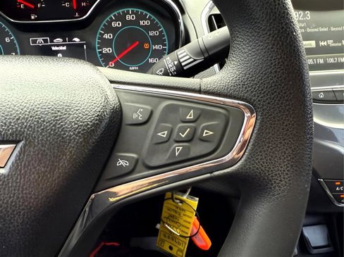 Used 2018 Chevrolet Cruze LT image 16