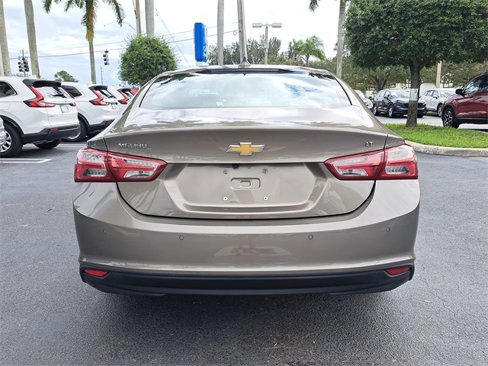 Used 2020 Chevrolet Malibu LT w/ Leather Package image 5