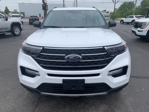 Used 2023 Ford Explorer XLT image 4