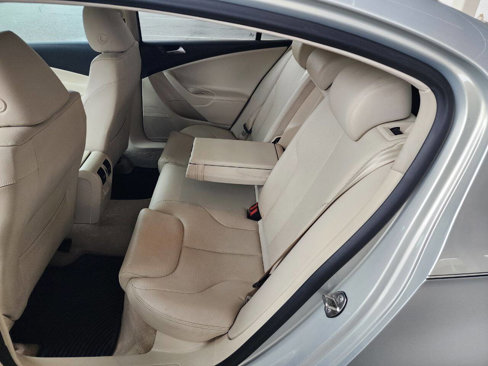 Used 2010 Volkswagen Passat Komfort image 14