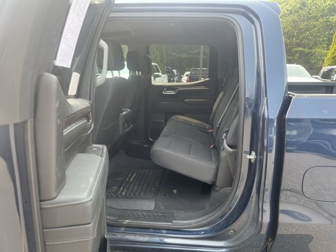 Used 2022 Chevrolet Silverado 1500 LT w/ Z71 Off-Road Package image 19