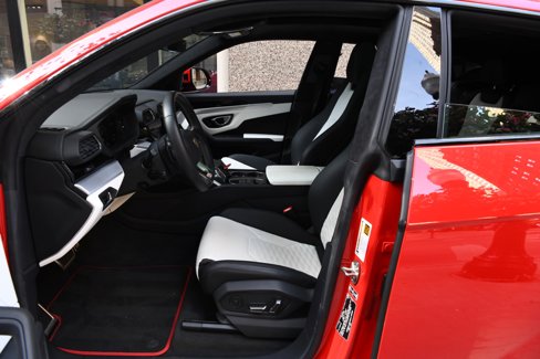 Used 2022 Lamborghini Urus image 8