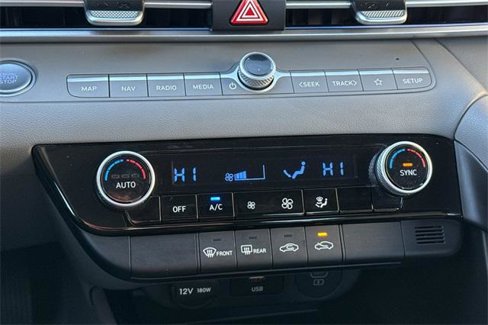 Certified 2024 Hyundai Elantra SEL image 20