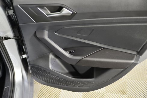 Used 2023 Volkswagen Jetta Sport image 23