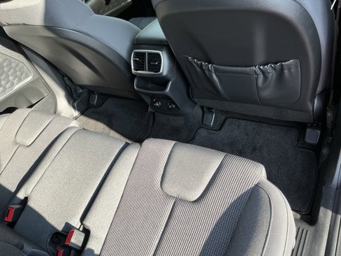 Used 2020 Hyundai Santa Fe SEL w/ Convenience Package image 36