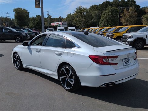 Used 2022 Honda Accord Sport image 17
