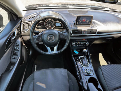 Used 2015 MAZDA MAZDA3 i Touring w/ Technology Package image 10