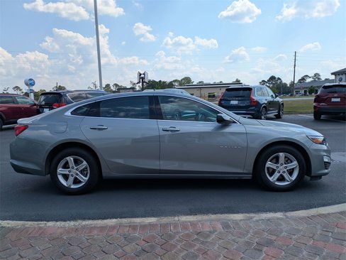 Used 2023 Chevrolet Malibu LT image 3
