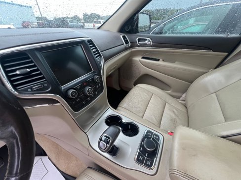 Used 2015 Jeep Grand Cherokee Overland w/ Advanced Technology Group image 10