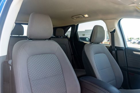 Used 2021 Ford Escape SE image 12