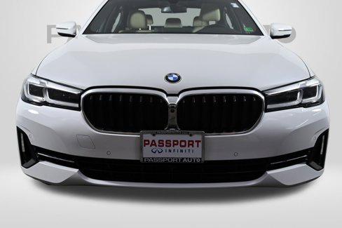 Used 2021 BMW 530i xDrive w/ Convenience Package image 2