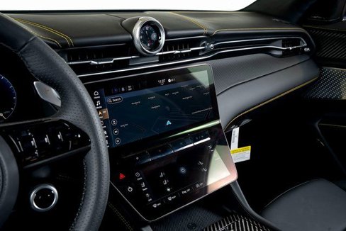 Used 2024 Maserati Grecale Modena image 16