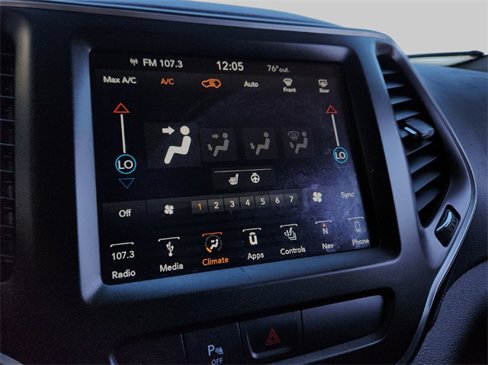 Used 2019 Jeep Cherokee Trailhawk w/ Cold Weather Group image 29