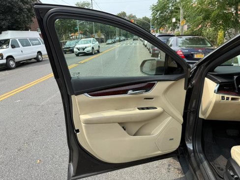 Used 2019 Cadillac XT5 Luxury image 21