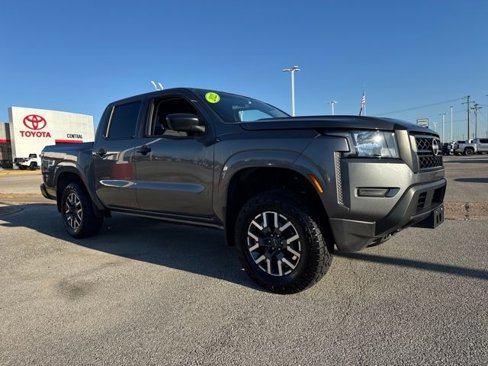 Used 2022 Nissan Frontier S w/ Technology Package image 7