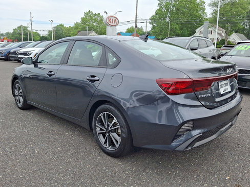 Used 2023 Kia Forte LXS w/ LXS Technology Package image 4