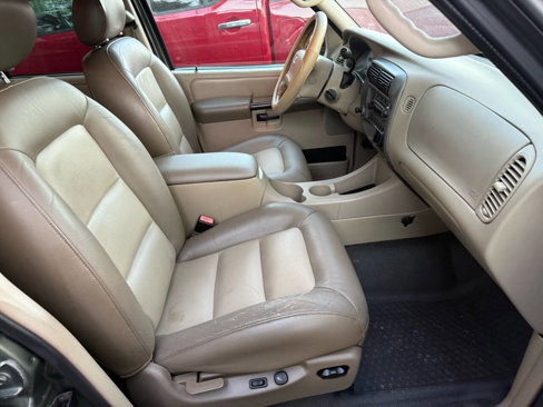 Used 2003 Ford Explorer Sport Trac 2WD image 21