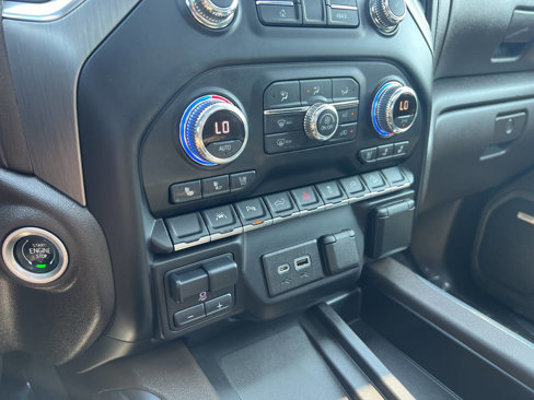 Used 2022 GMC Sierra 1500 Denali image 18