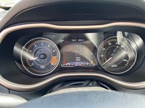Used 2014 Jeep Cherokee Limited image 26