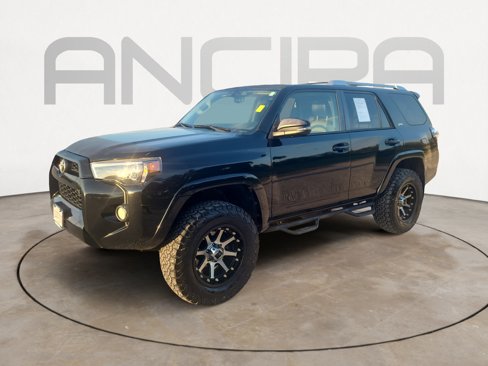 Used 2014 Toyota 4Runner SR5 image 6