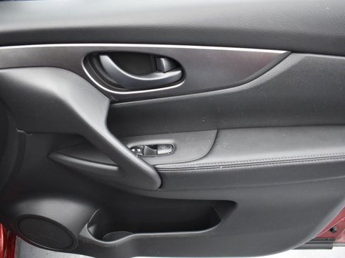 Used 2019 Nissan Rogue Sport S image 26