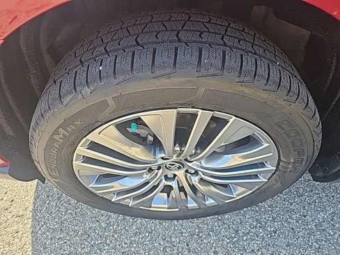 Used 2021 Toyota Venza XLE w/ Softex Package image 36
