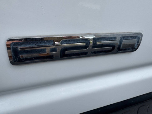 Used 2006 Ford E-250 and Econoline 250 Extended image 5