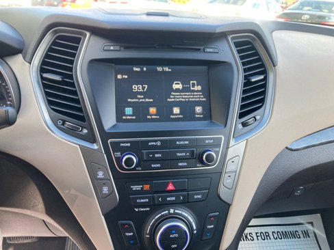 Used 2017 Hyundai Santa Fe Sport image 22