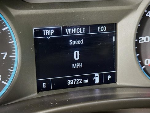 Used 2020 Chevrolet Equinox LS w/ LS Convenience Package image 2