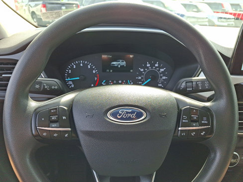 Used 2022 Ford Escape SE image 19