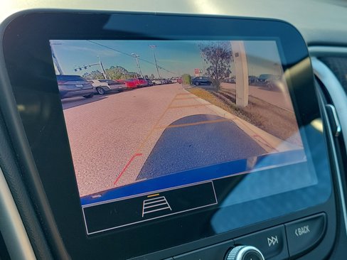 Used 2023 Chevrolet Malibu LT image 31