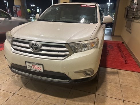 Used 2012 Toyota Highlander Limited image 3